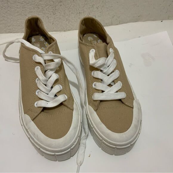 Maj Pole Tan white  Fran Sneakers - Size 9 - Picture 1 of 9